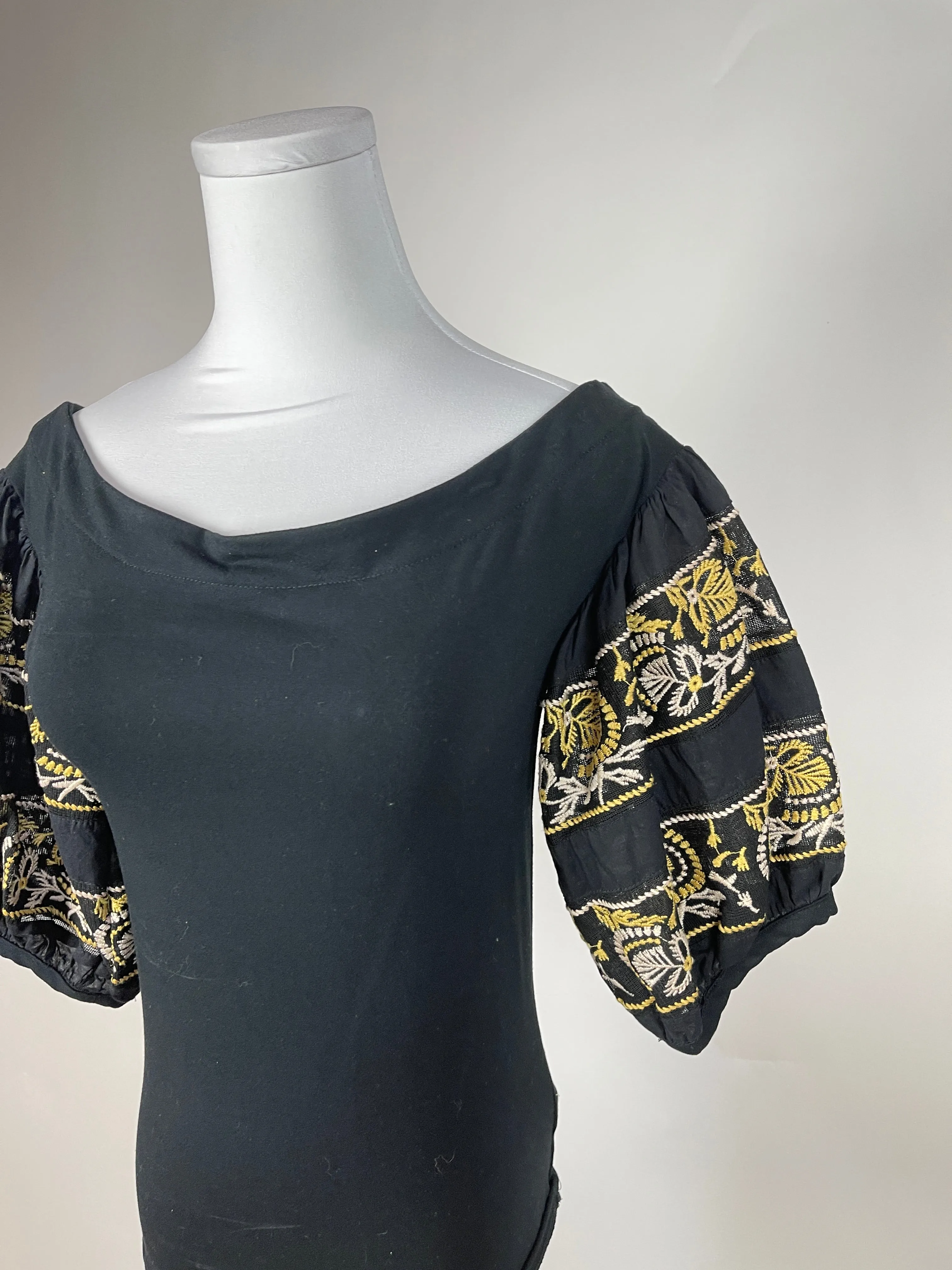 Free People Embroidered Sleeve Blouse (XS)
